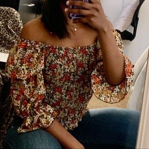 Floral Puff Sleeved Top